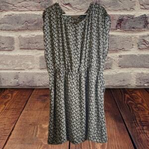 Forever 21 3XL sleeveless, side pockets, elastic waist, floral dress. Casual